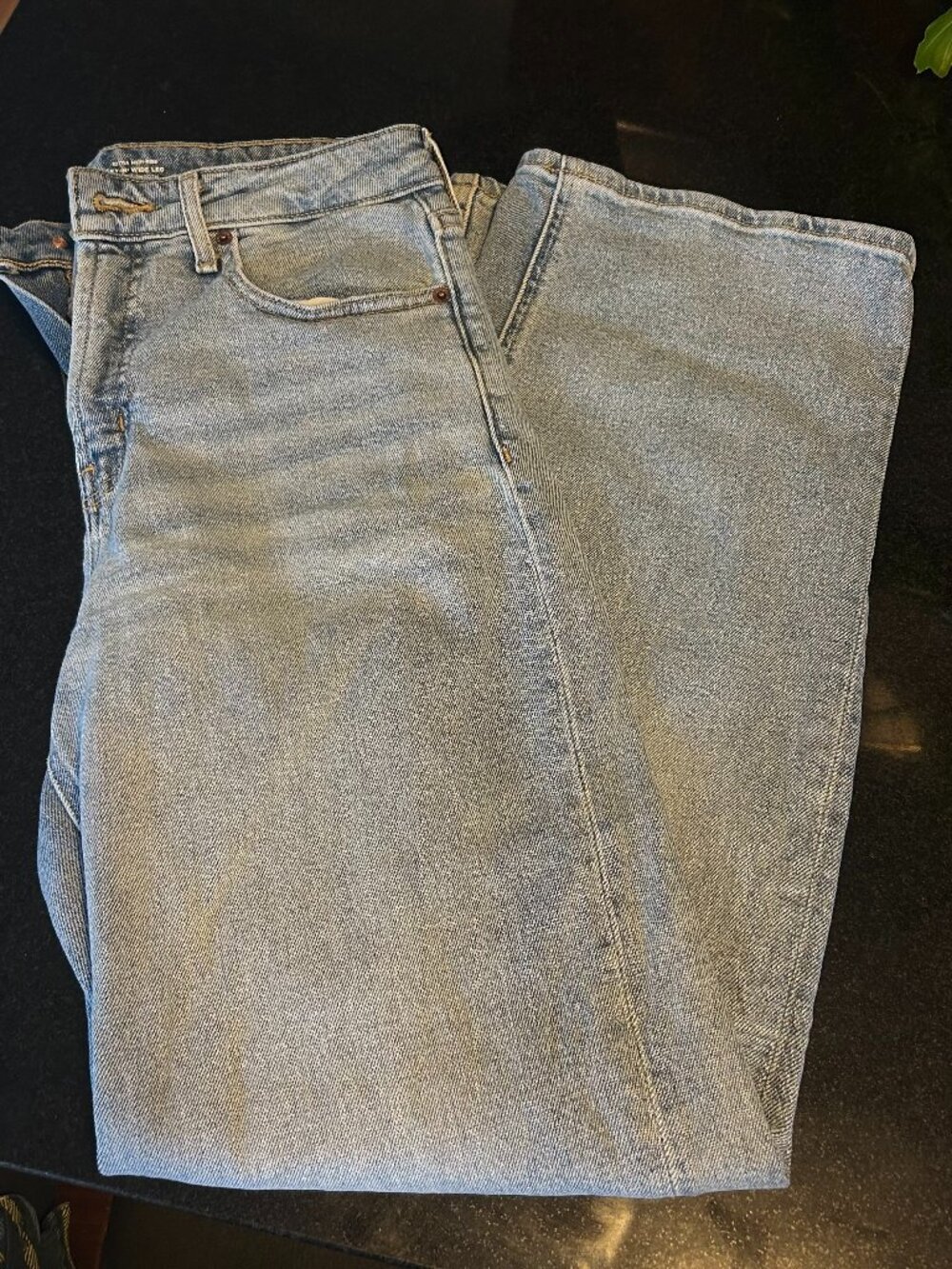 Old Navy Sky-High Wide Leg Jean - Size 4